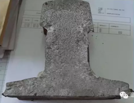 钢轨铝热焊接缺陷分析